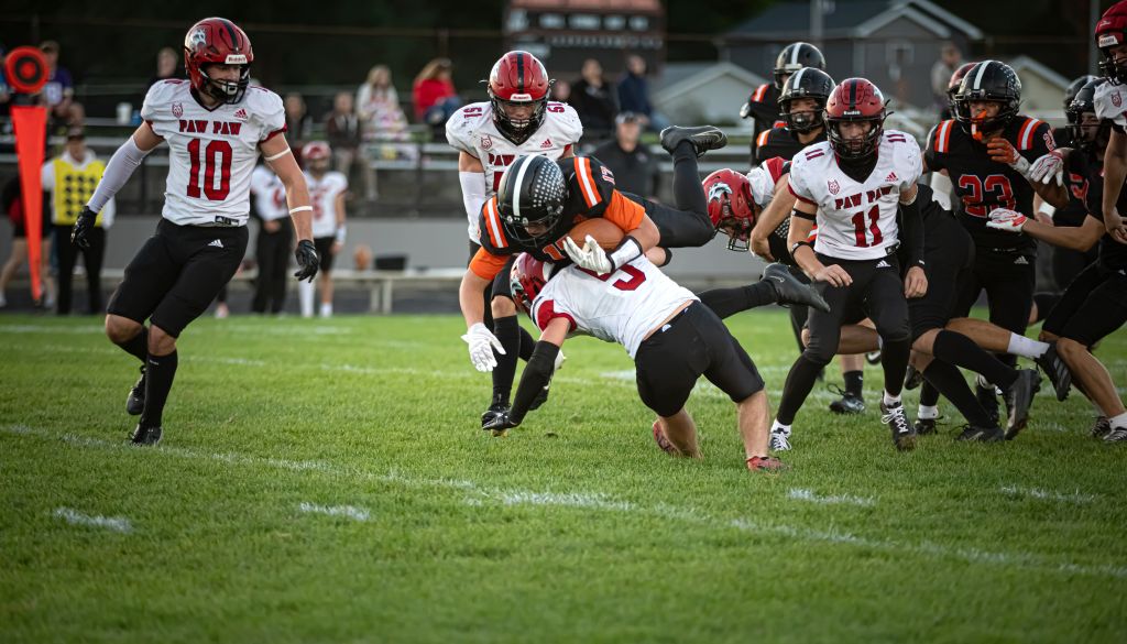 Sturgis drops Homecoming game to Paw Paw 39-0